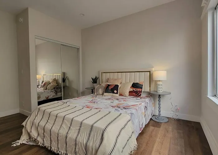 Elegant Luxury 2Br Apt Near Dtla