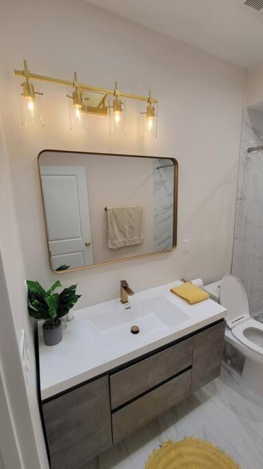 Elegant Luxury 2br Near Dtla Appartamento Los Angeles